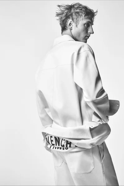 Look 14
